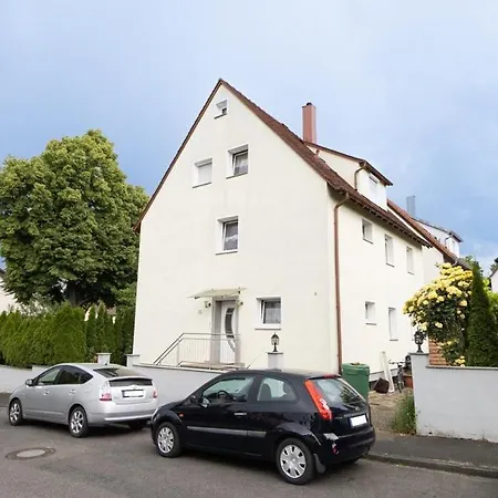 G-Living Louis-Hentges-Str 公寓