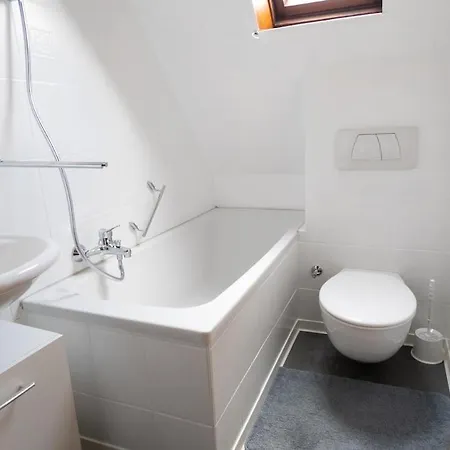 G-Living Louis-Hentges-Str *